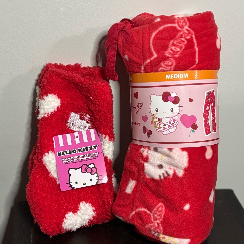 *2025 V-Day Hello Kitty Bundle*